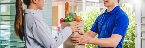 Food Delivery Near Me: A Guide to Convenient Dining Options 2 istockphoto 1489598342 612x612 1